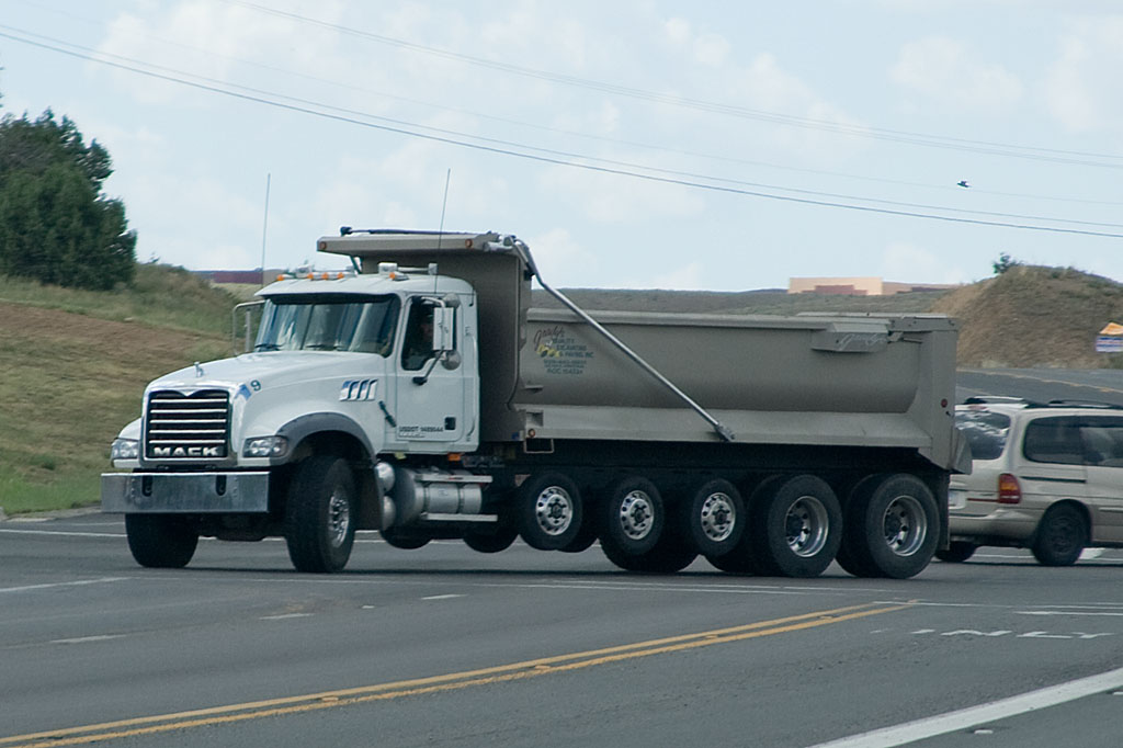 Mack GU703 Granite Mack GU703 Granite