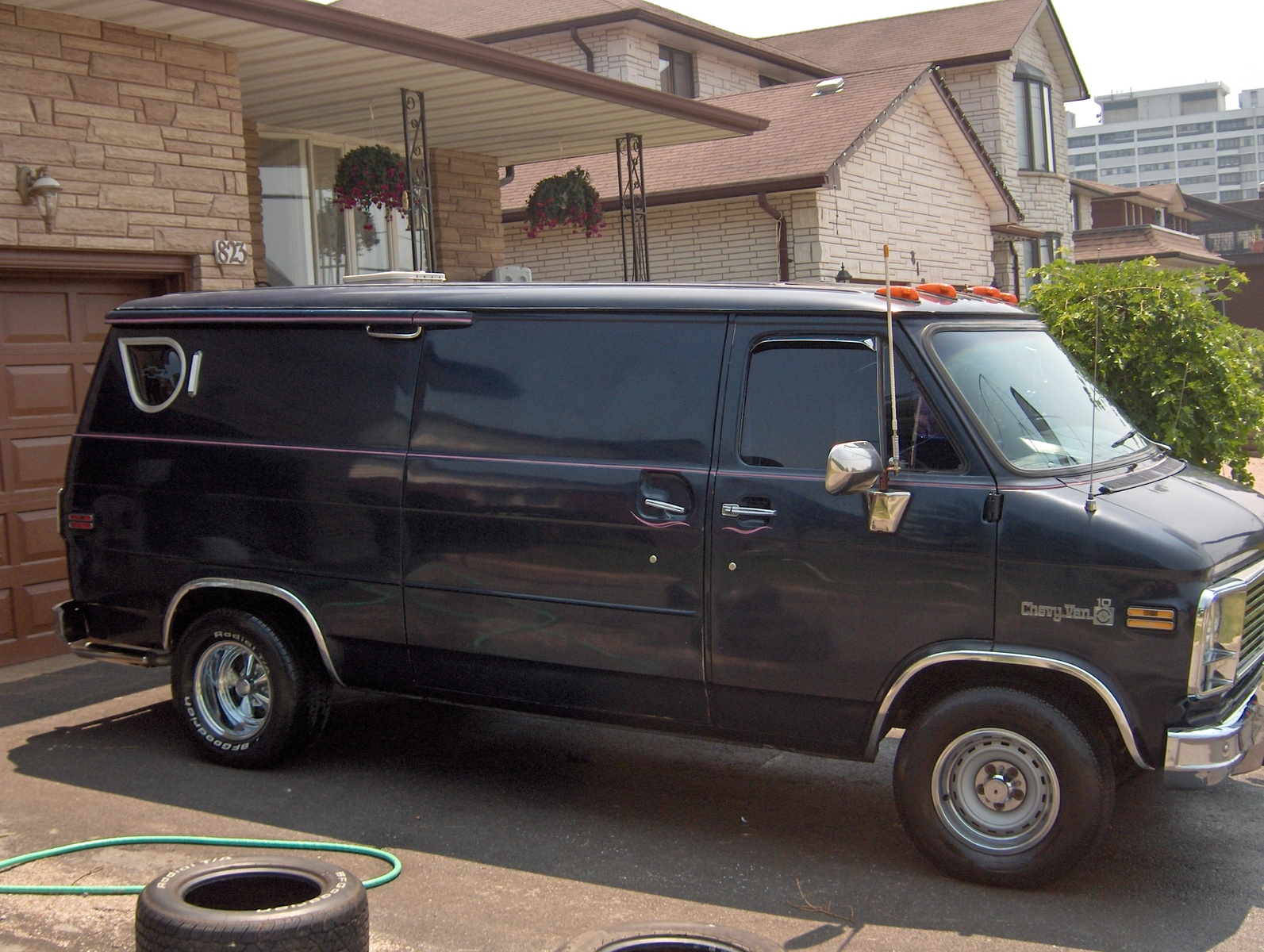 Chevrolet Chevy Van 10