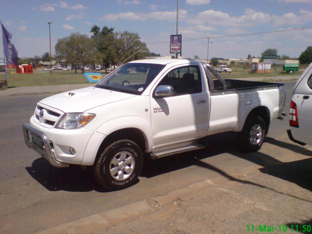 Toyota Hilux 30