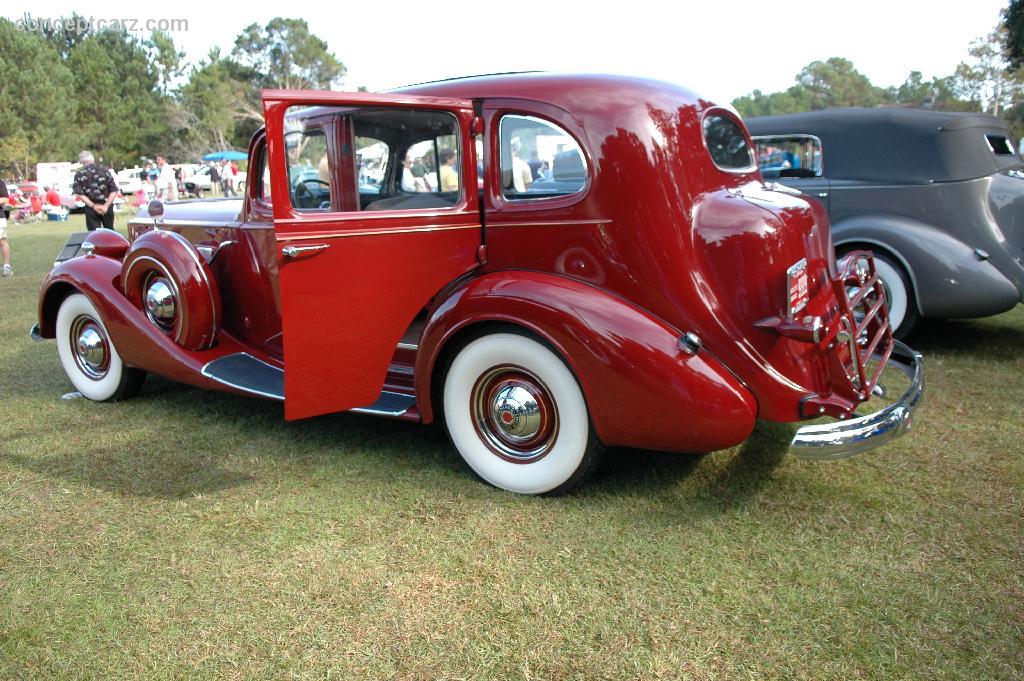 Packard Touring sedan