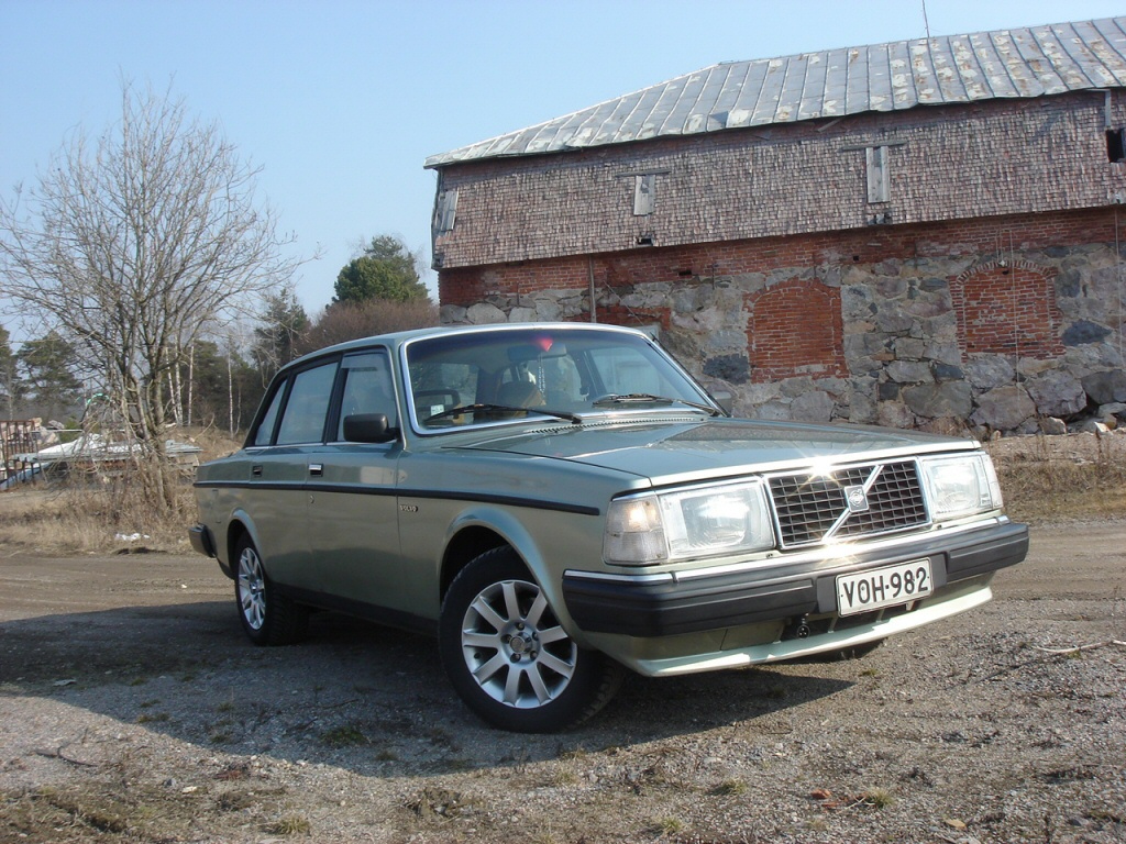 Volvo 244