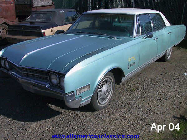 Oldsmobile 98 LS 4dr HT