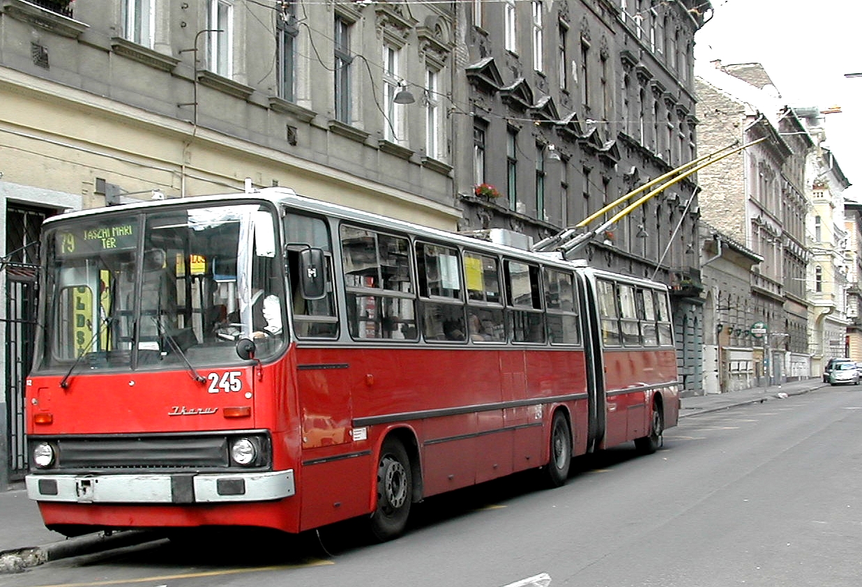 Ikarus Trolley