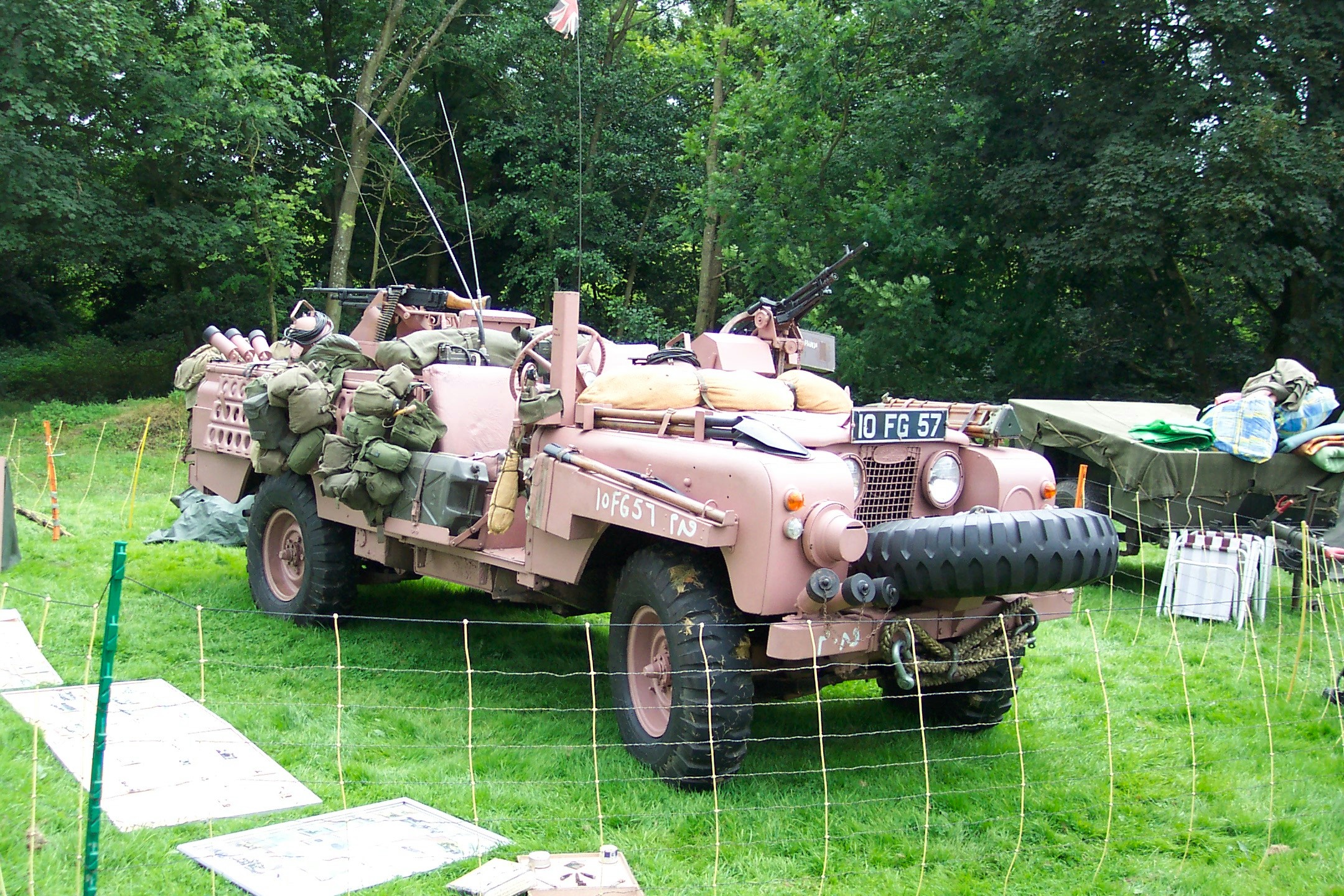 Land Rover SAS Pink Pantherpicture 10 , reviews, news
