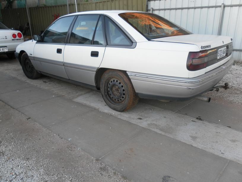 Holden Calais 38 V6 VN