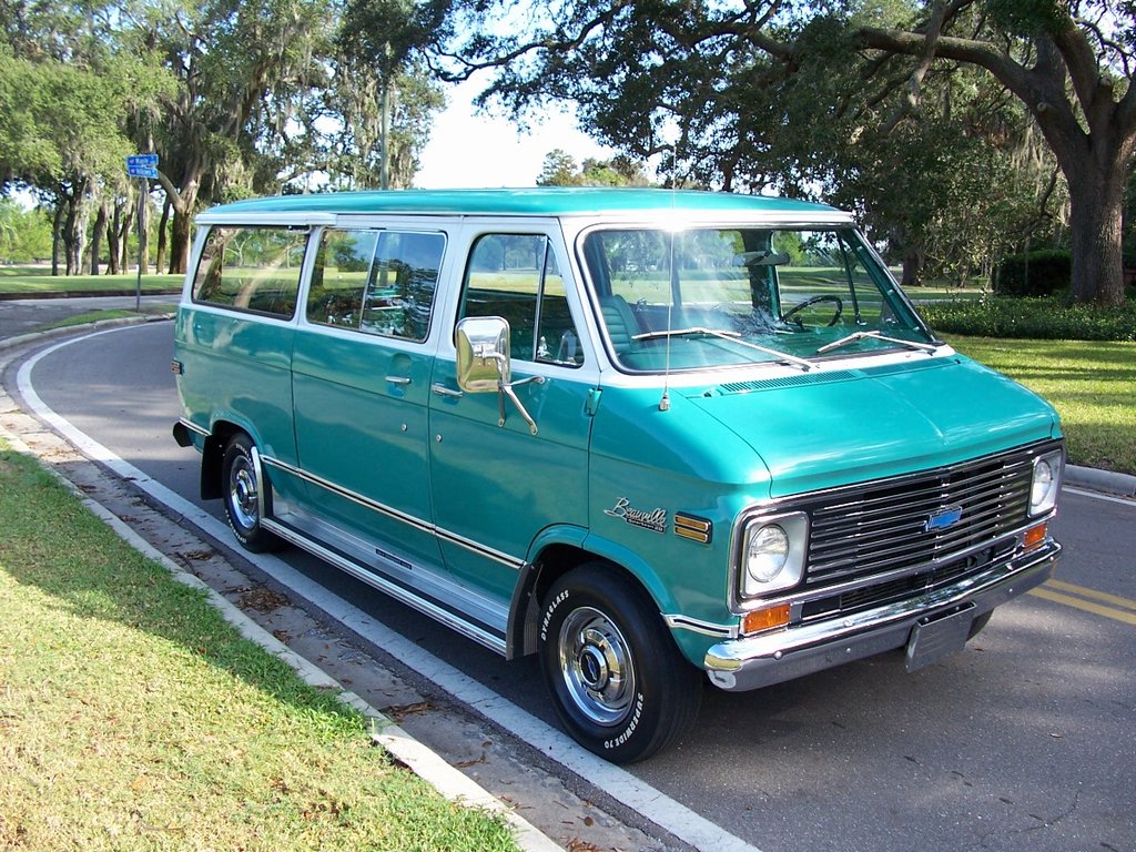 Chevrolet Beauville 10