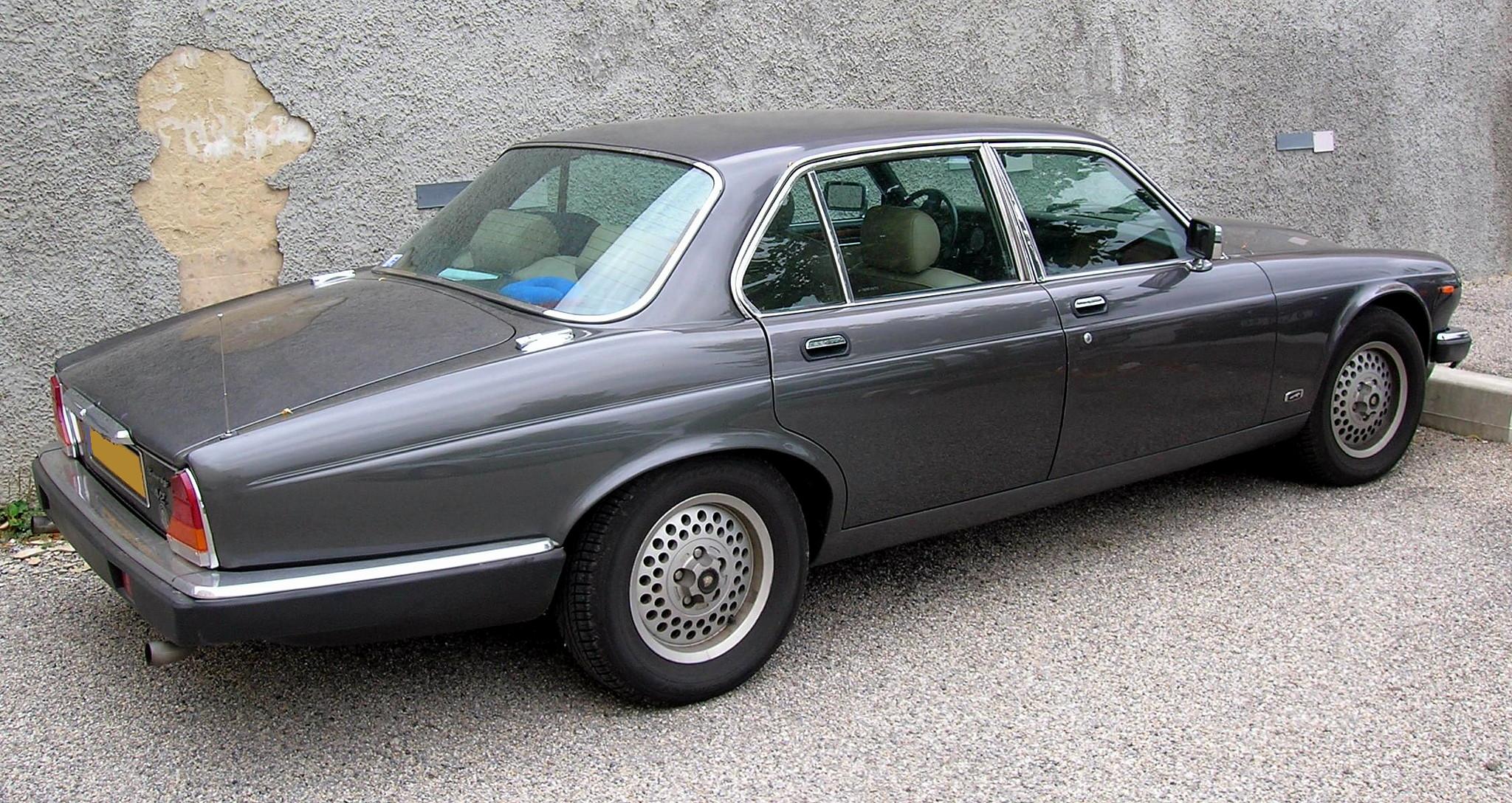 Jaguar Sovereign 40