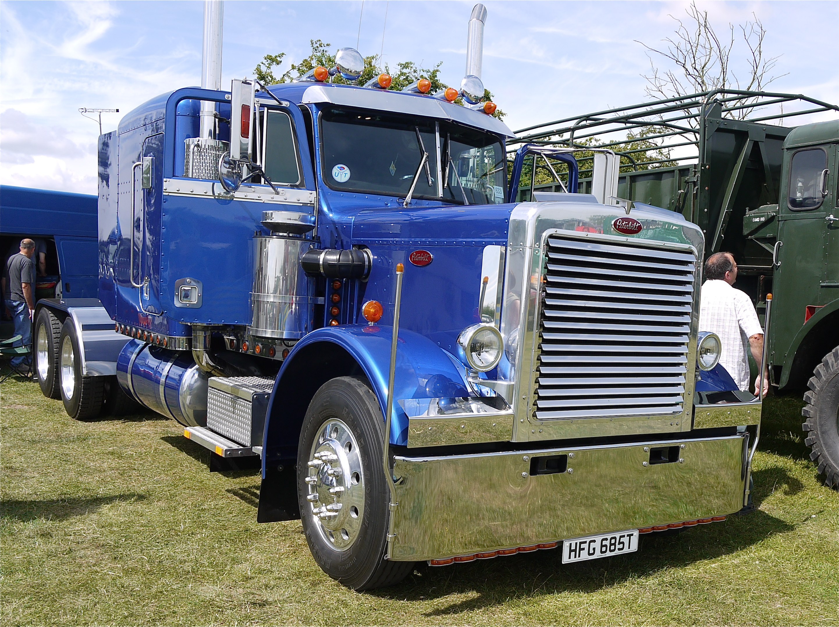 Peterbilt 359