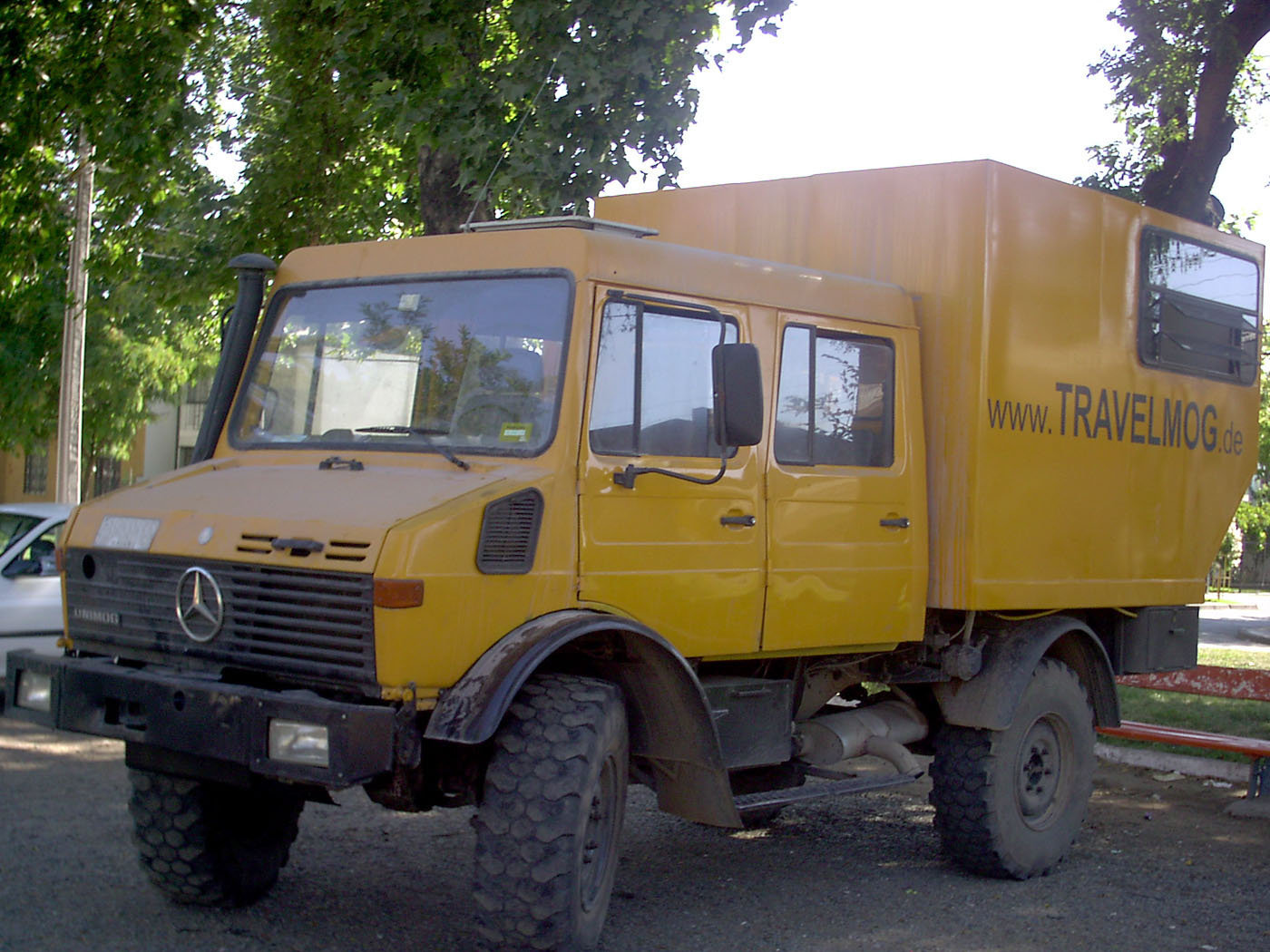 Mercedes-Benz LO 710