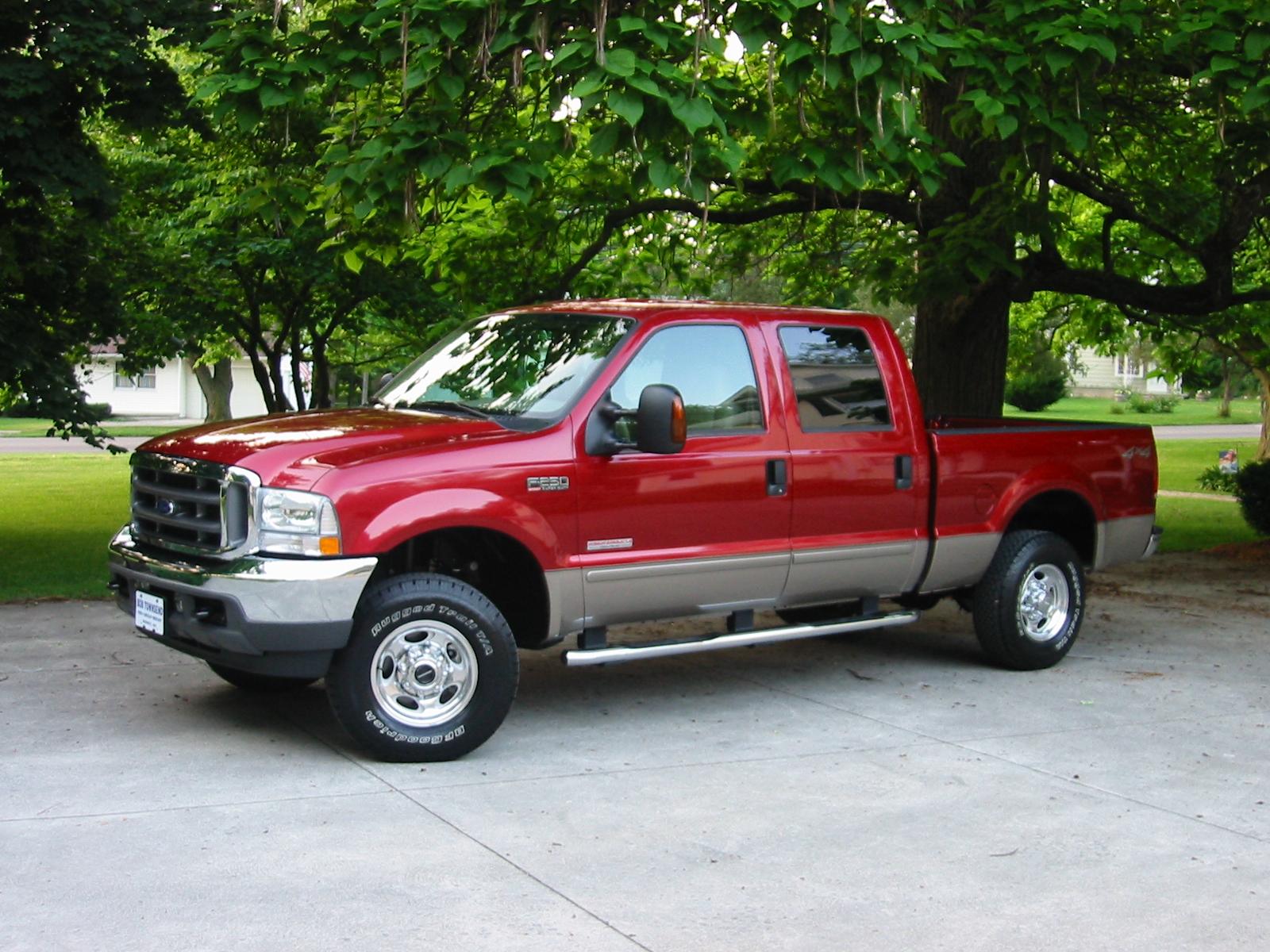 Ford E-450XLT Super Duty