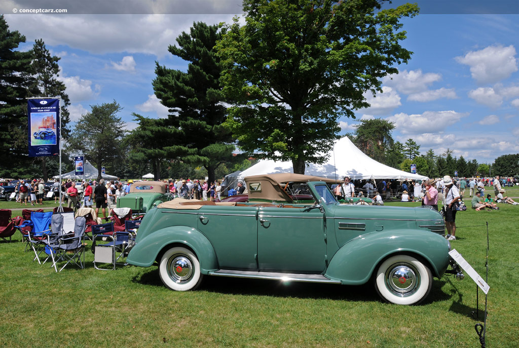 Plymouth P-8 Deluxe coupe