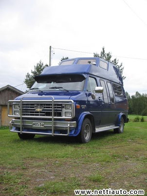 Chevrolet C-20 Chevy van