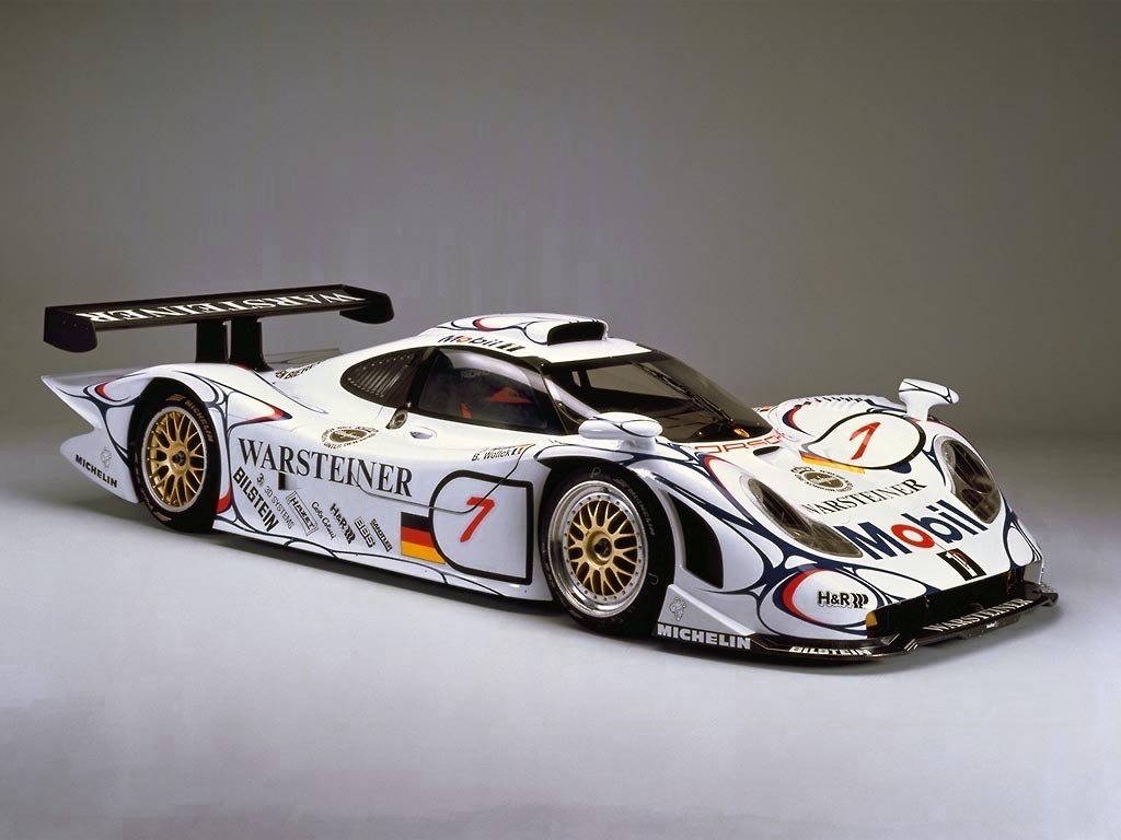 Porsche 911 GT1 EVO