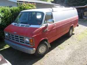 Dodge B-250 Ram van