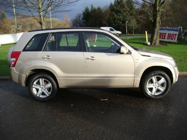 Suzuki Grand Nomade 27 DDiS