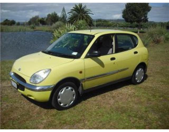 Daihatsu Sirion LX