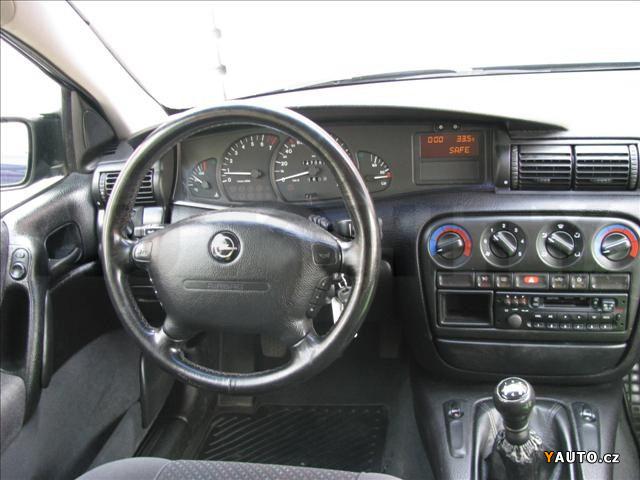 Opel Omega 20