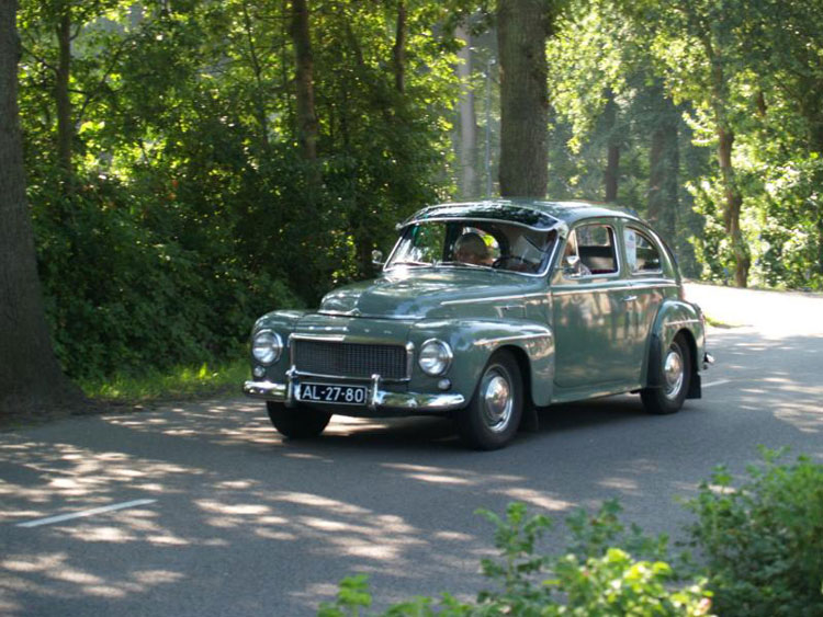 Volvo P544