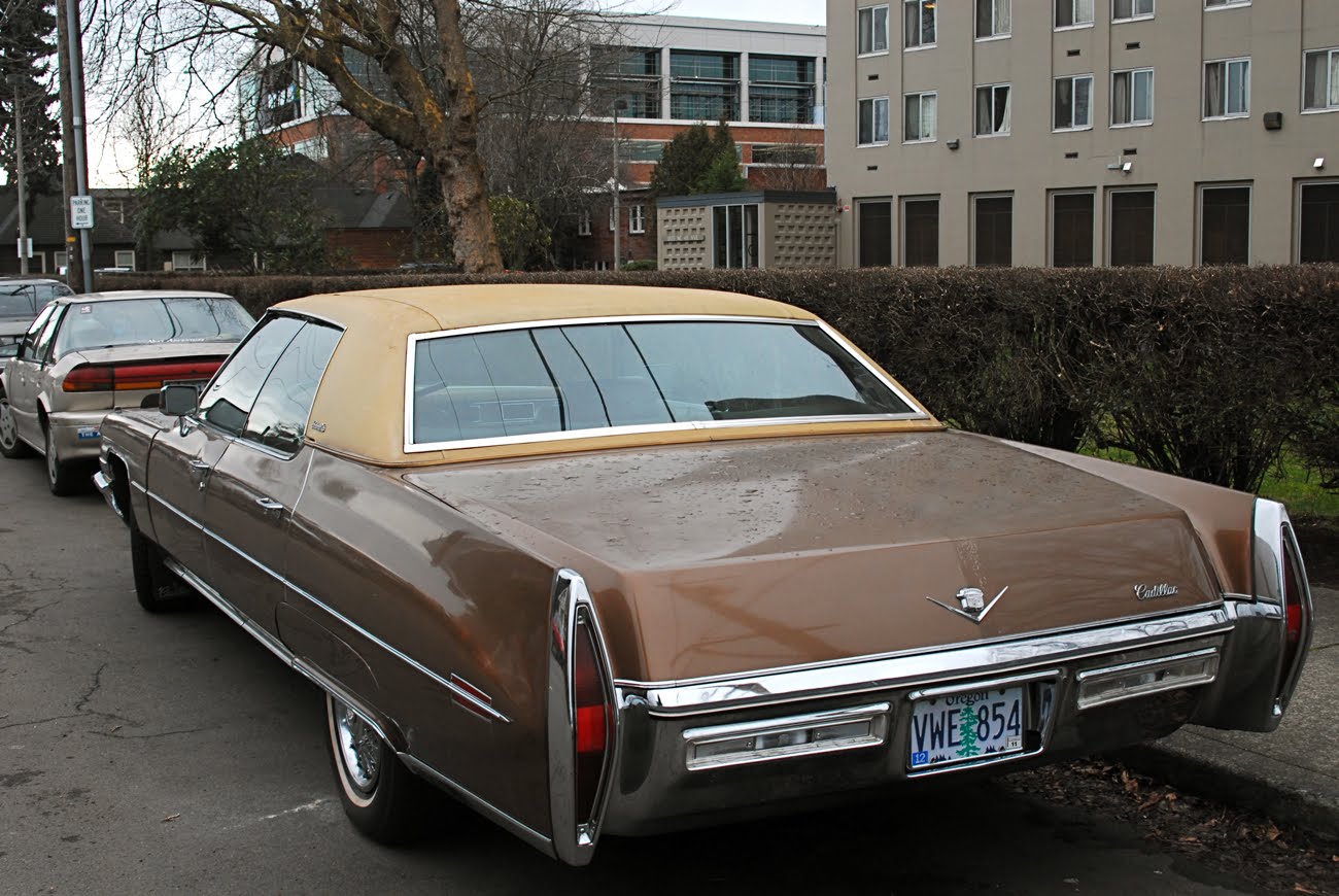 Cadillac Sedan De Ville 4 window
