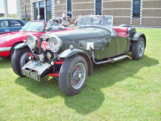 Lea Francis 14HP saloon