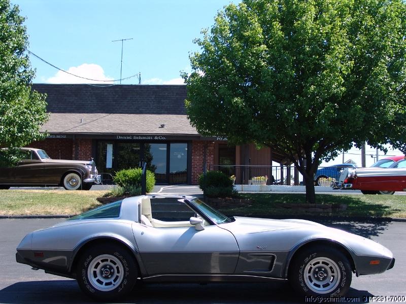 Chevrolet Corvette 25th anniversary edition