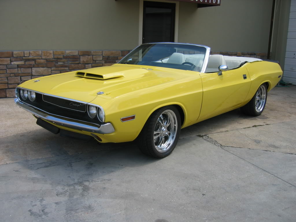 Dodge Challenger 340 Hemi