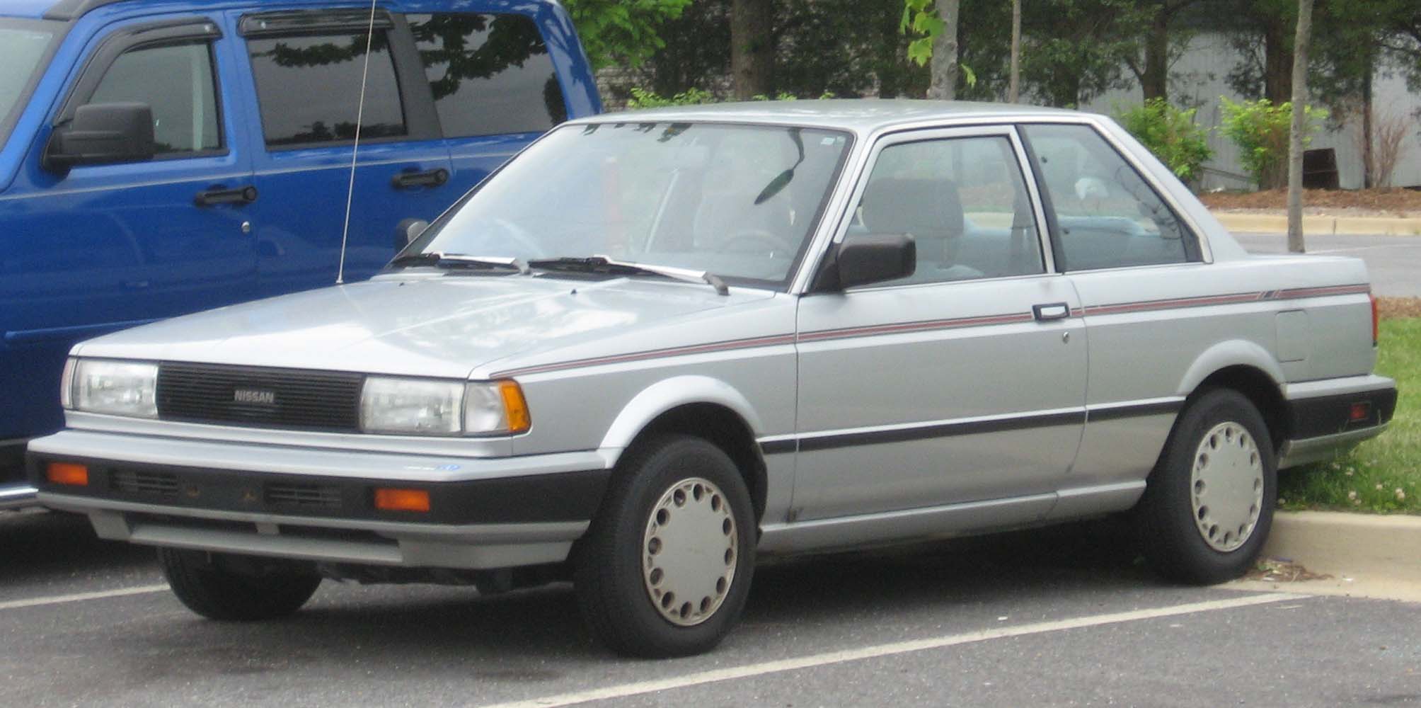 Nissan Sentra 16 Coupe