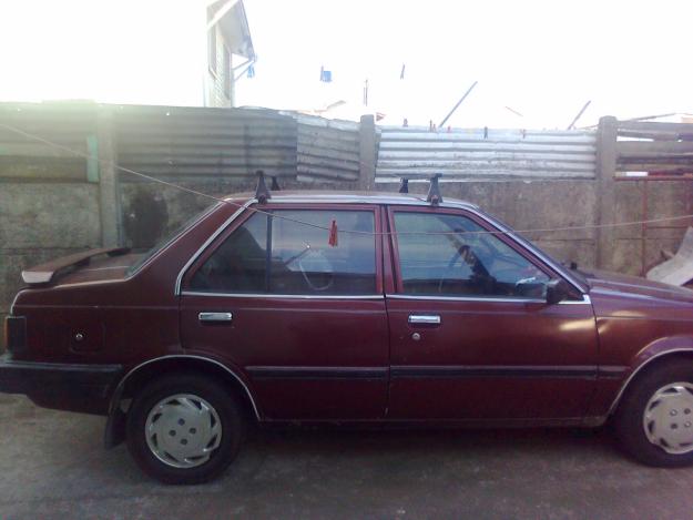 Nissan Sunny 15 DX Sedan