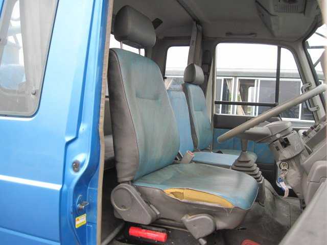 Nissan Diesel Condor 5