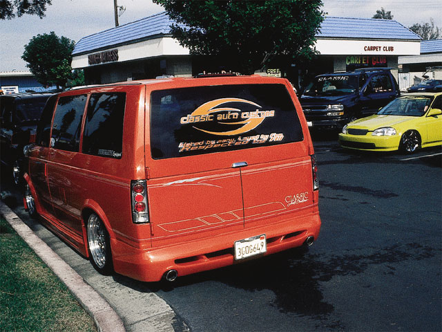 Chevrolet Astro Van