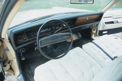 Chrysler Imperial instrument panel