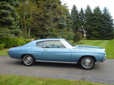 Chevrolet Chevelle 2-dr Sed