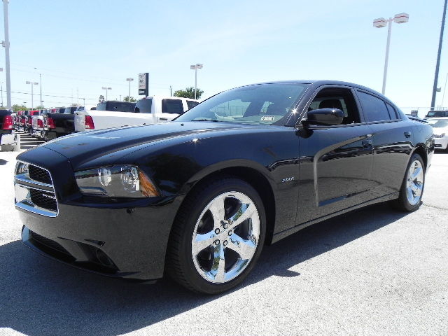 Dodge Charger 4 dr