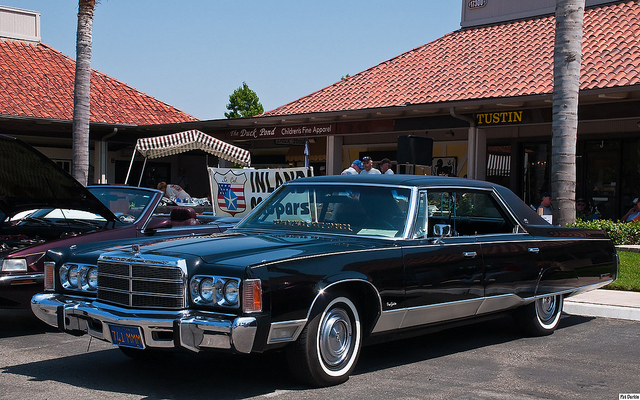 Chrysler New Yorker Brougham HT sedan