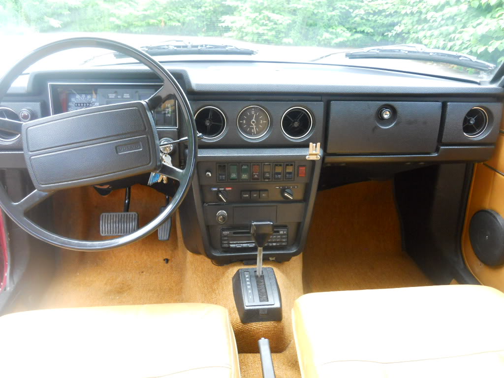 Volvo 164E