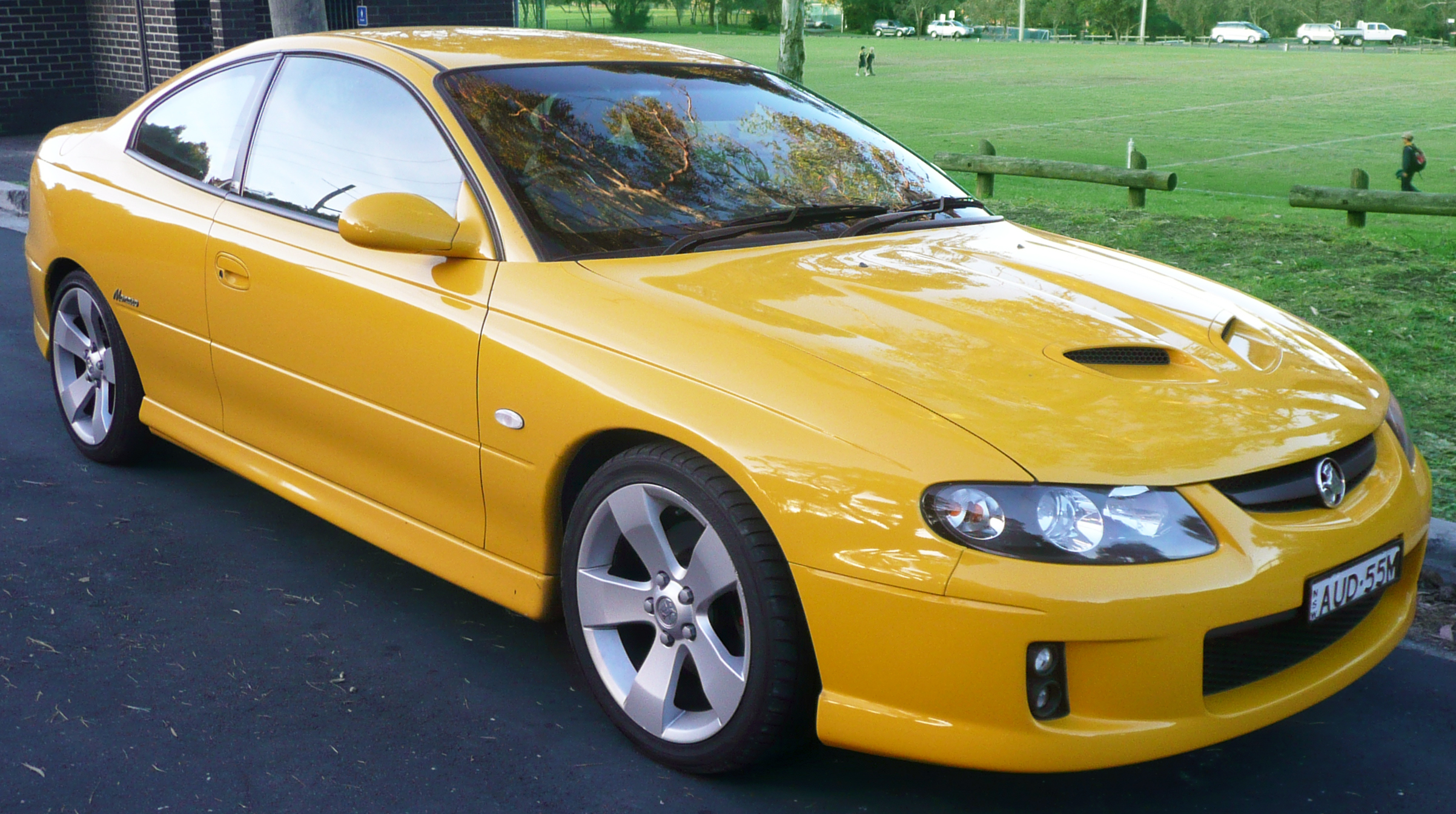 Holden Monaro CV8