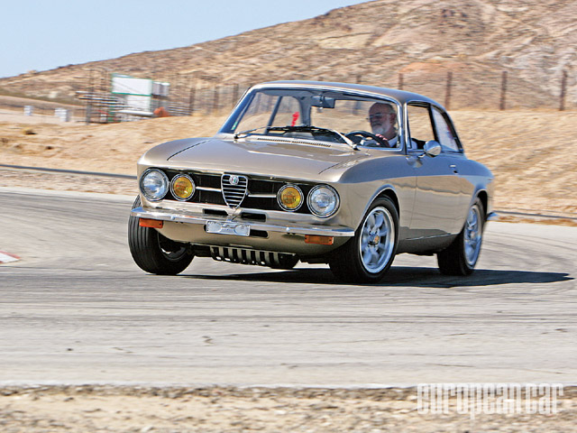 Alfa Romeo GTV 2000