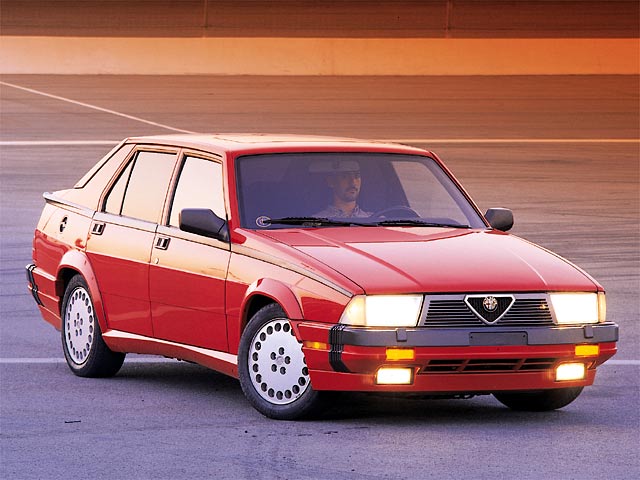 Alfa Romeo 75 Milano