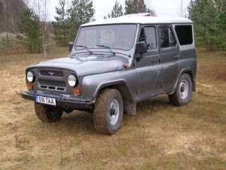 UAZ 3152