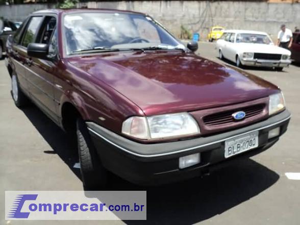 Ford Versailles 18i GL