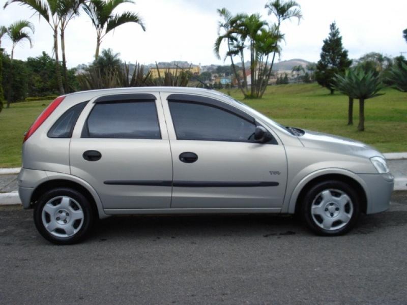 Chevrolet Corsa 10