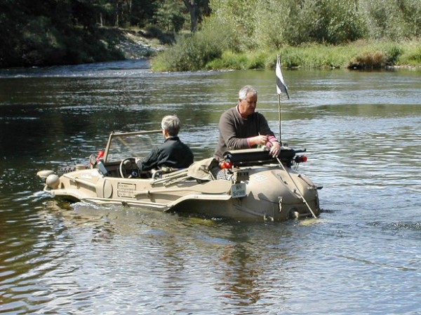 Volkswagen 166 Schwimmwagen Amfibie