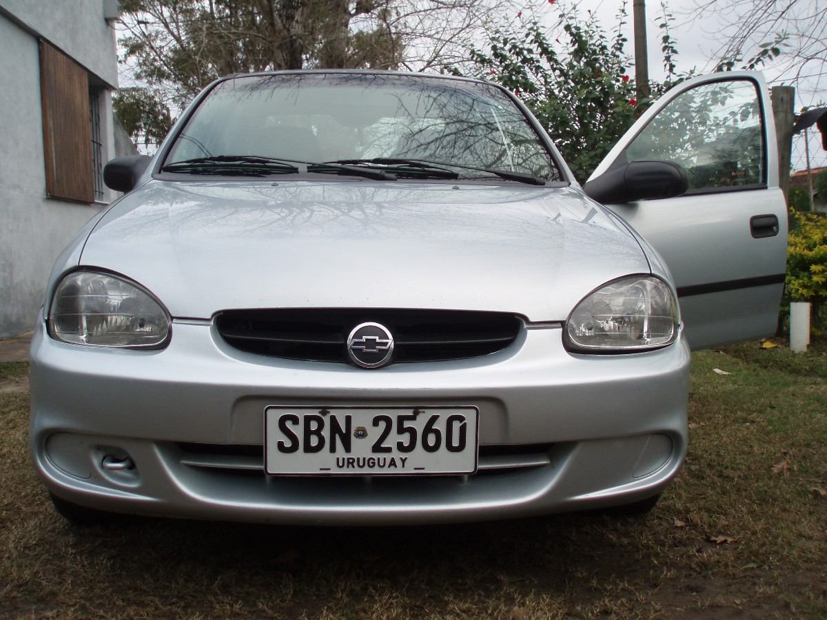 Chevrolet Corsa 16