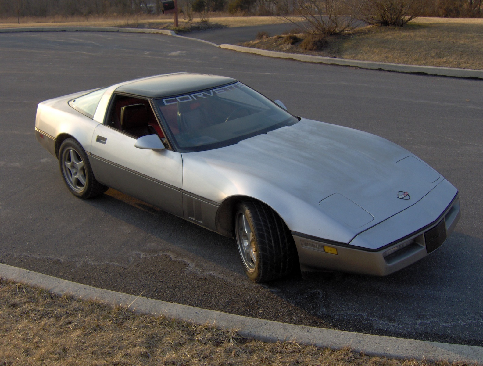 Chevrolet Corvette Coup