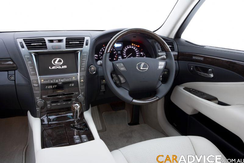 Lexus LS 600hL