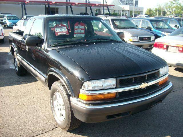 Chevrolet S-10 SE Cab