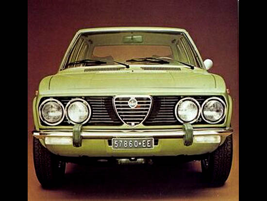 Alfa Romeo Alfetta 18