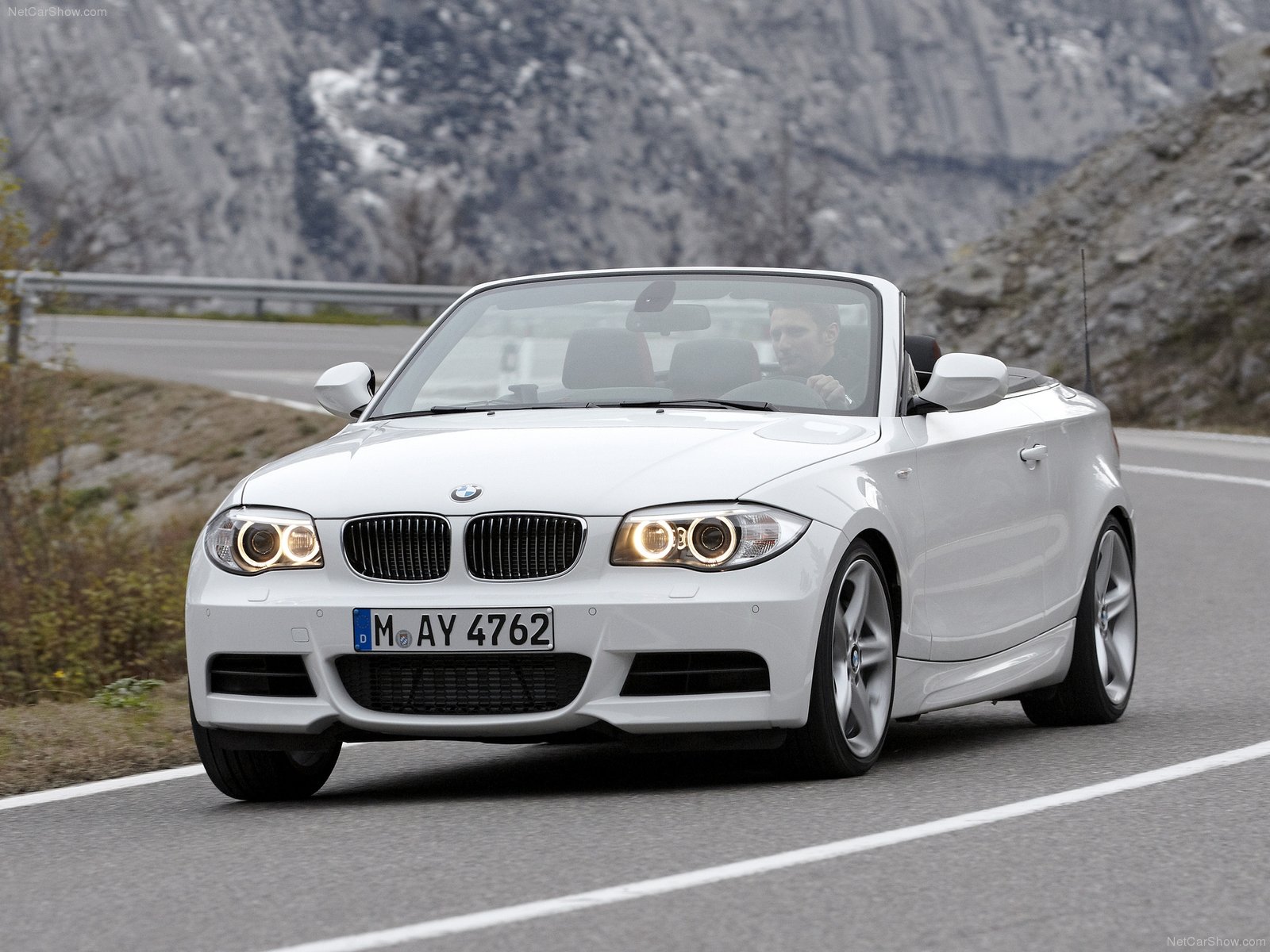 BMW 120i Cabriolet E88