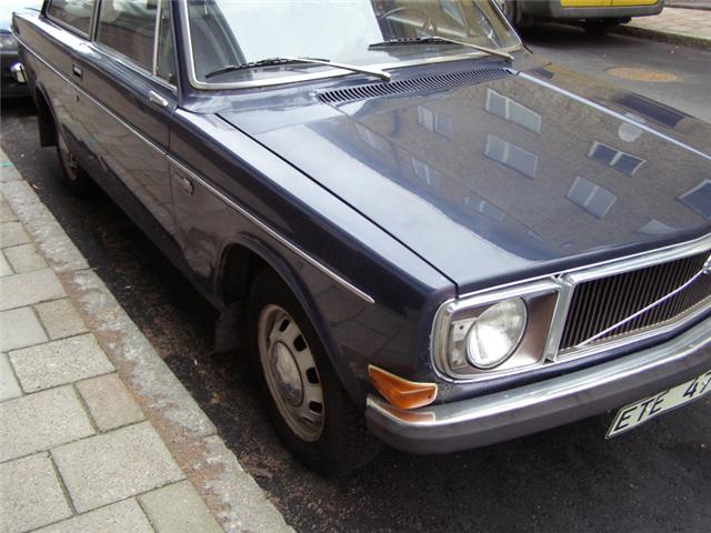 Volvo 142 DL