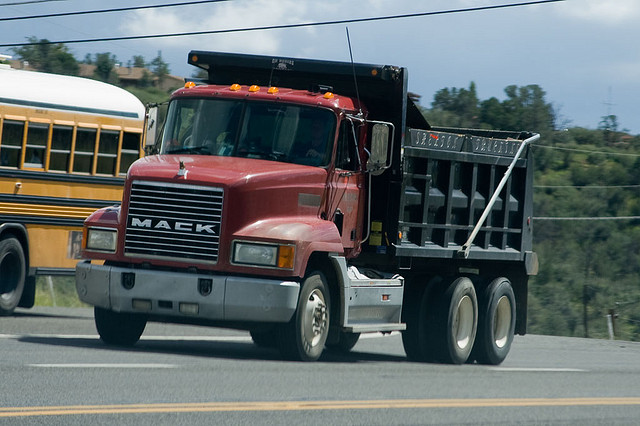 Mack CH603